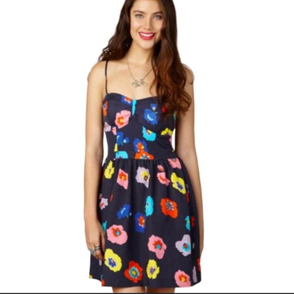 American Eagle adjustable floral spaghetti strap sundress with pockets!